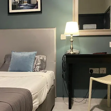 Hotel Marina Sliema