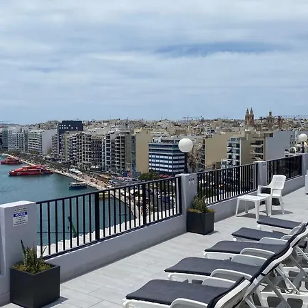 Marina Hotel