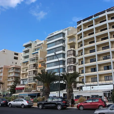 Marina Hotel