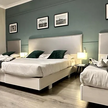 Marina Hotel