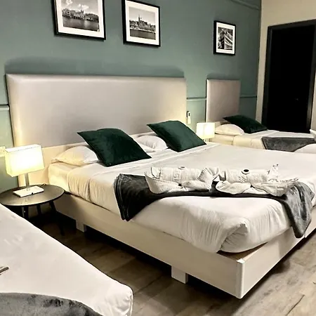 Marina Hotel 3*